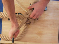 Tying a Sailor's Eye Splice 5