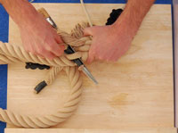 Tying a Sailor's Eye Splice 8