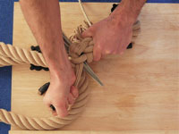 Tying a Sailor's Eye Splice 9